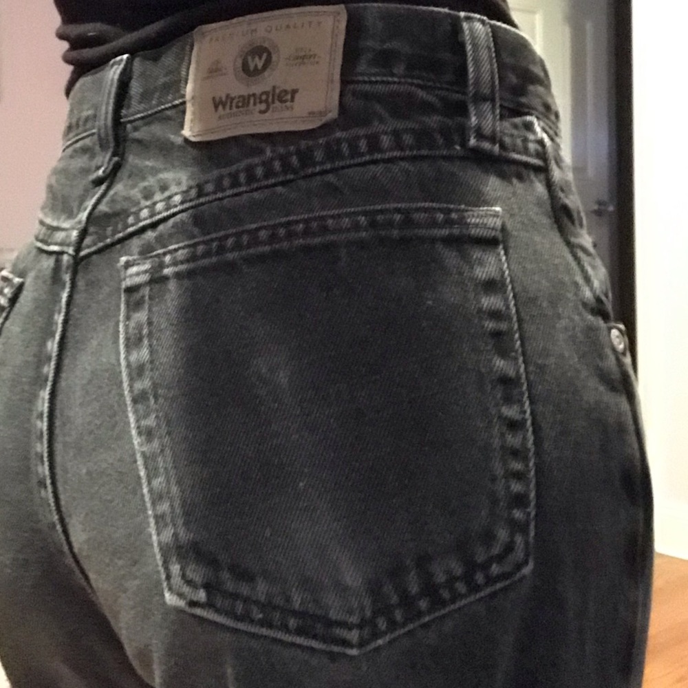 SOLD ON DE POP Vintage wrangler jeans